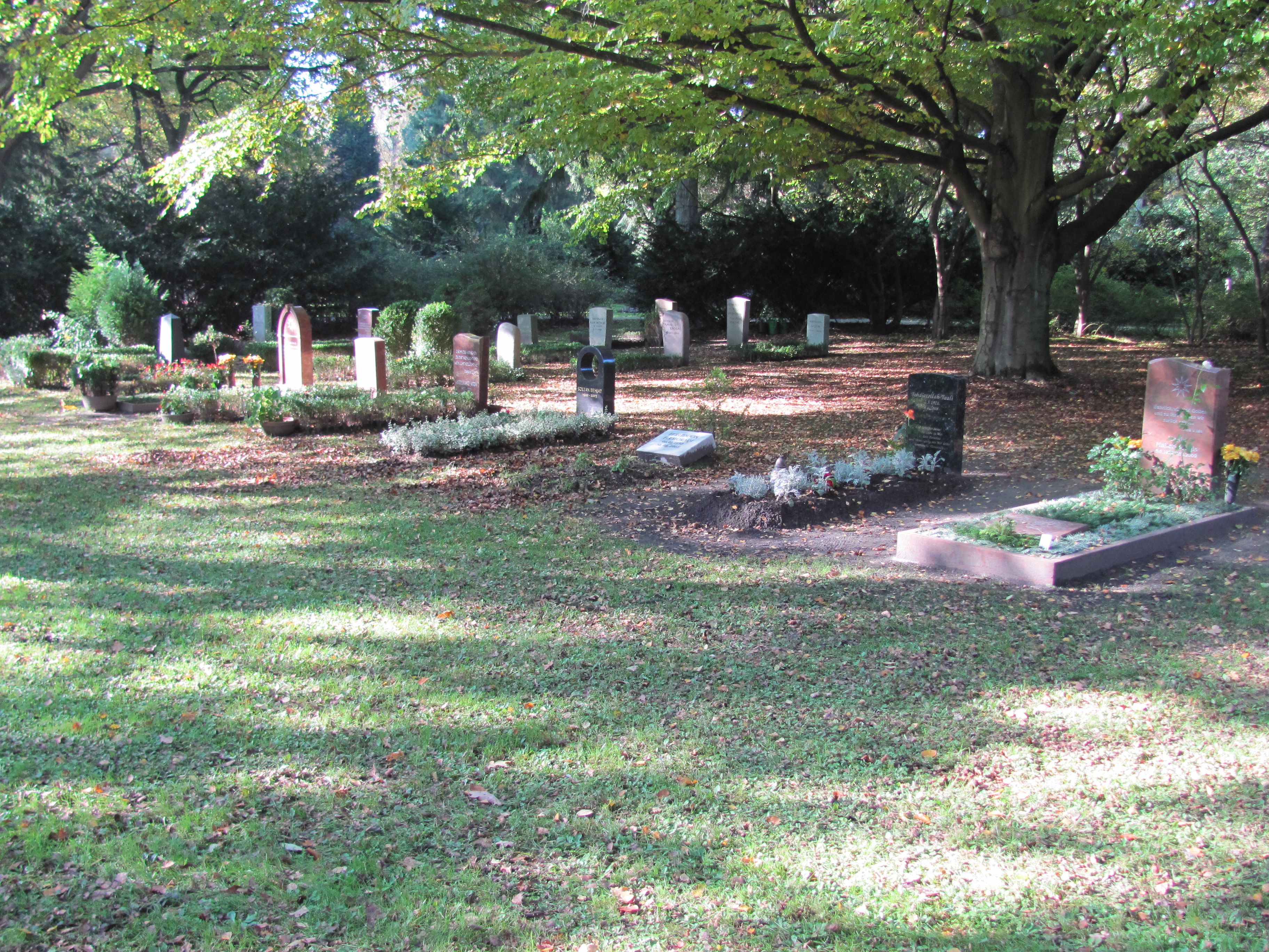 Bahá’í-Grabfeld auf dem Friedhof Ohlsdorf